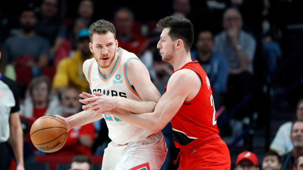 jakob poeltl drew eubanks
